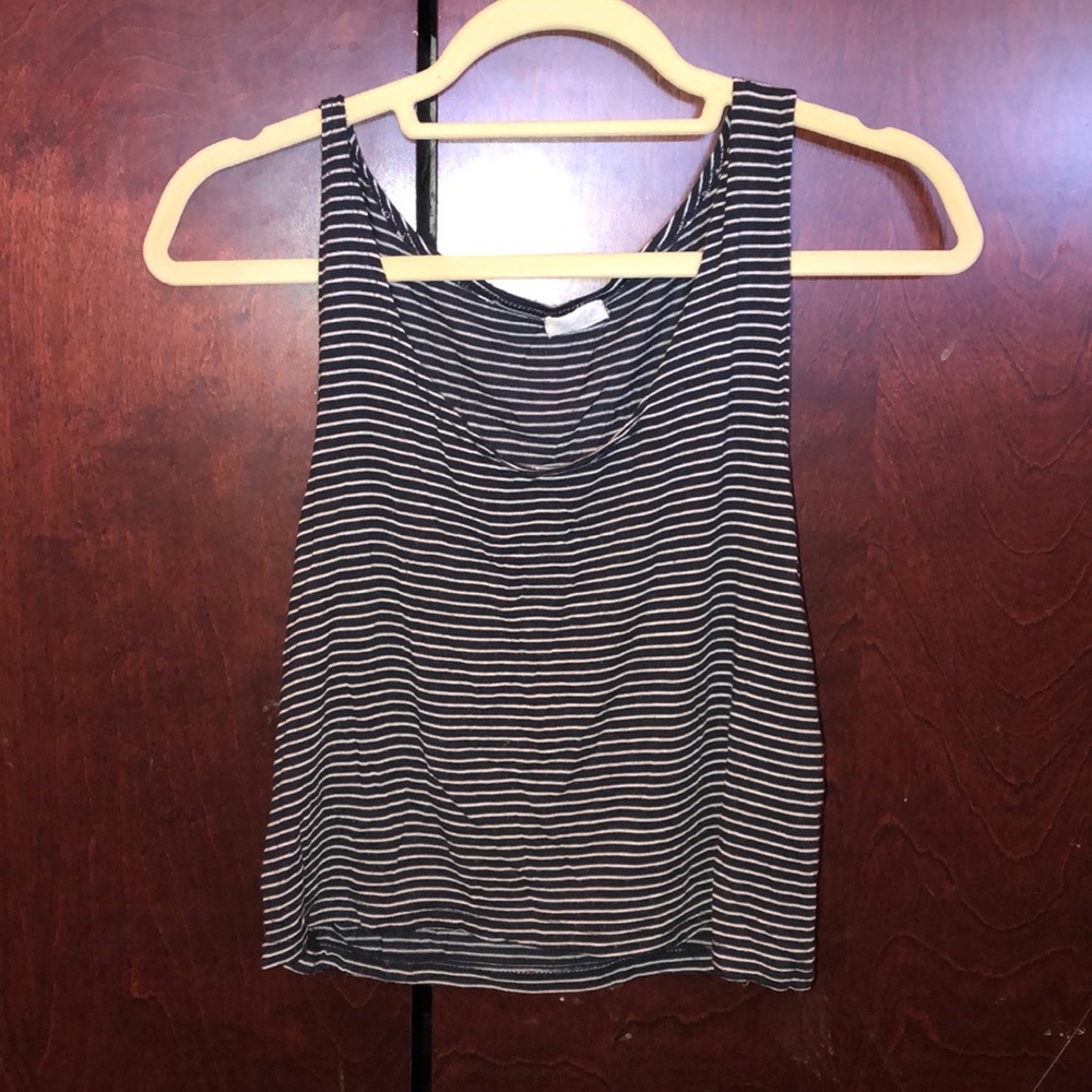 Cropped black and white tank top